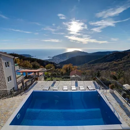 Jelena With Private Pool - Lapcici * Budva